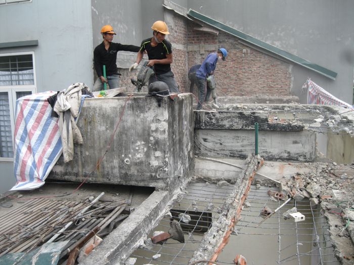Dịch vụ phá dỡ nhà, công trình giá rẻ tại Hà Nội. 